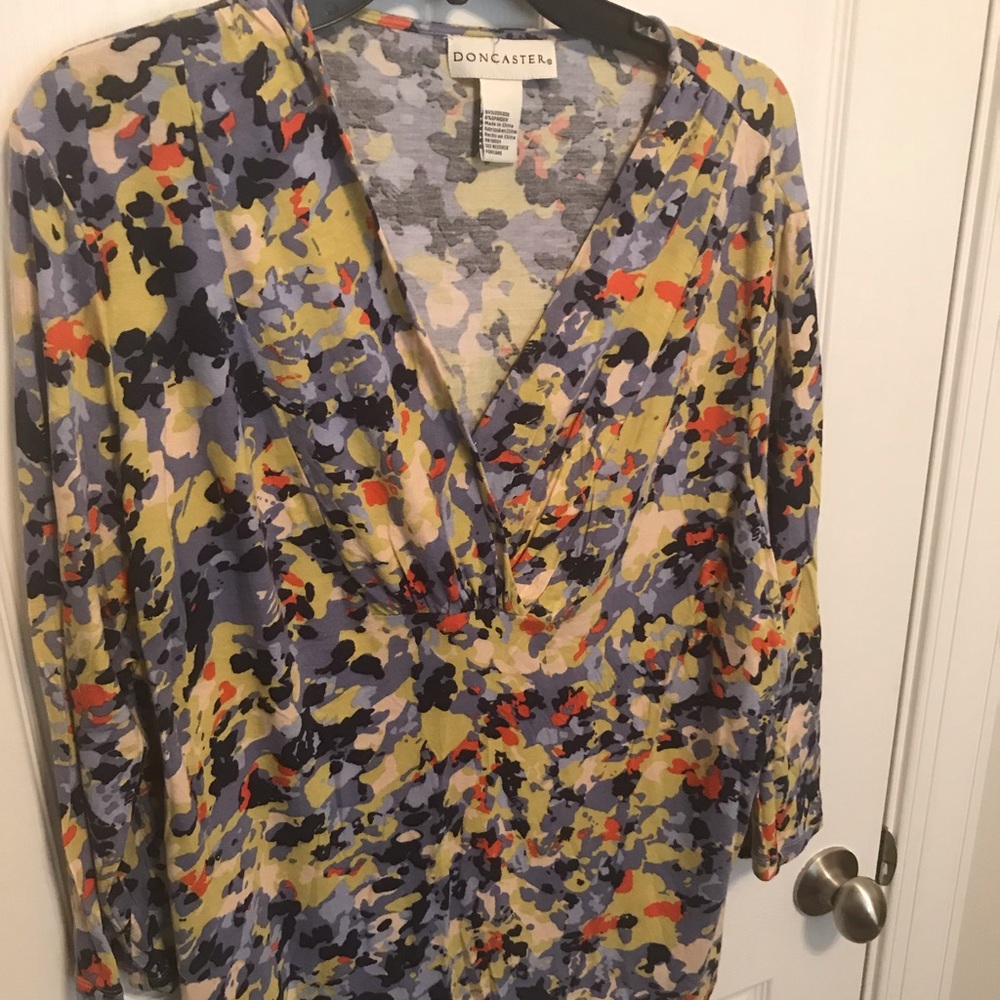 Multi-color top
